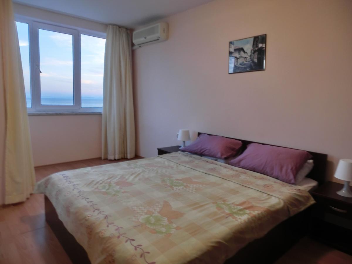 Sea View Crown Apartment On Complex With Pools And Beach, Sveti Vlas Exterior photo